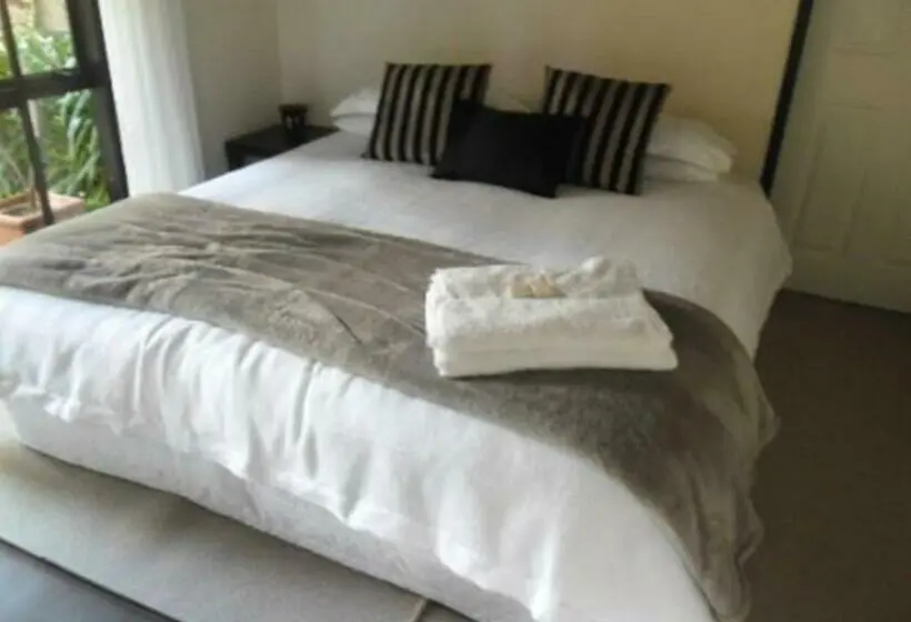 Huoneisto 2 Makuuhuonetta, Waters Edge B&b