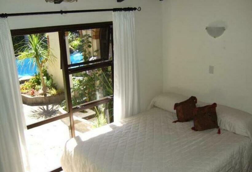 Апартаменты 2 Спальни, Waters Edge B&b