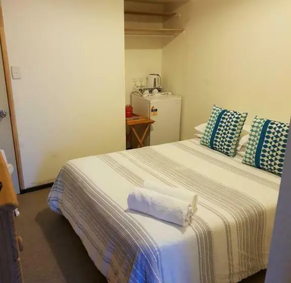 Basic-huone, Waters Edge B&b