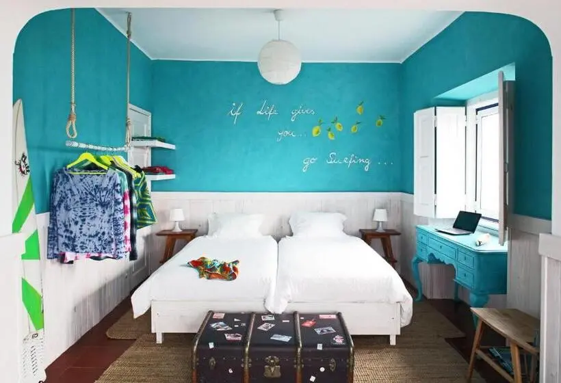 オーシャンビュースーペリアールーム, Chill In Ericeira Surf House