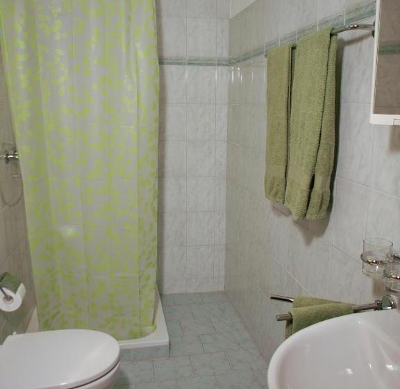 חדר אקונומי, B&b Casa Moni