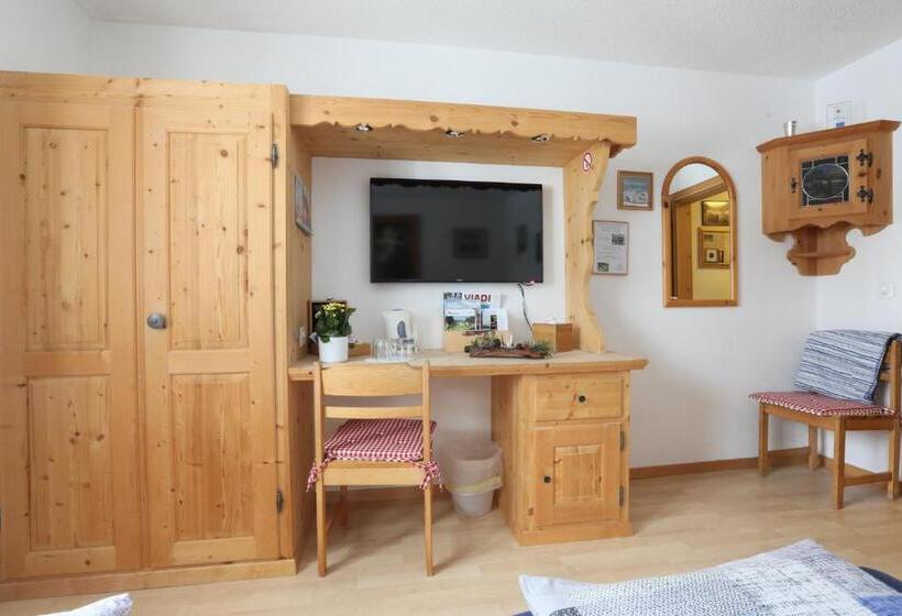 Standard room with outdoor bath, B&b Stiffler Huus