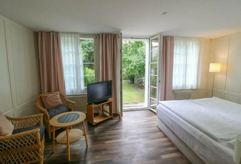 Standard-huone Puutarhanäkymä, Emma Bett Und Bistro