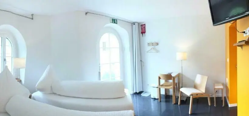 スタンダードルーム, Bed Bike And Breakfast Olten