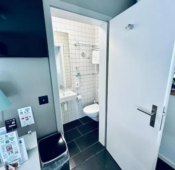 スタンダードルーム, Bed Bike And Breakfast Olten
