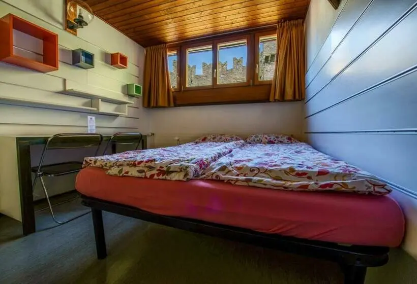 Standard-huone Jaettu Kylpyhuone, Ostello Montebello Bellinzona Youth Hostel