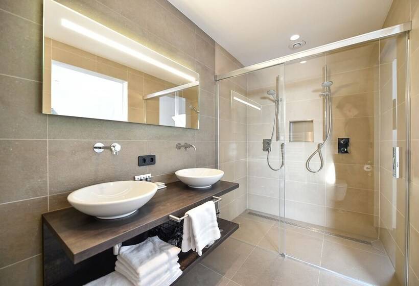 اتاق خانوادگی, Brasserie Hotel Antje Van De Statie