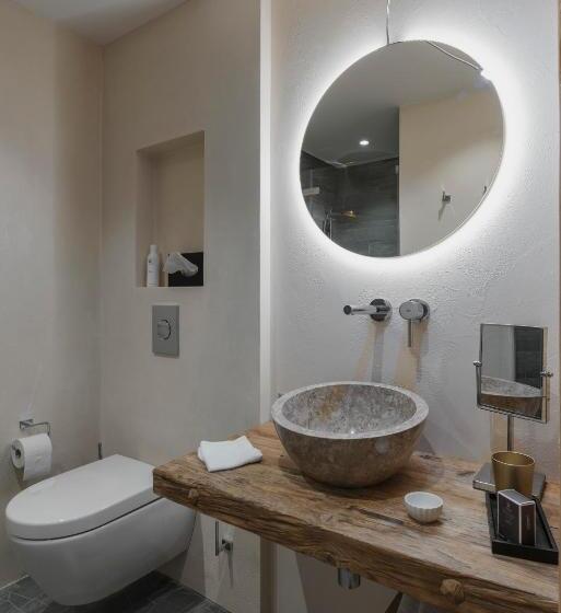 غرفة قياسية مزوَّدة بشُرفة, Caschu Alp Boutique Design Hotel Stoos   Adults Only