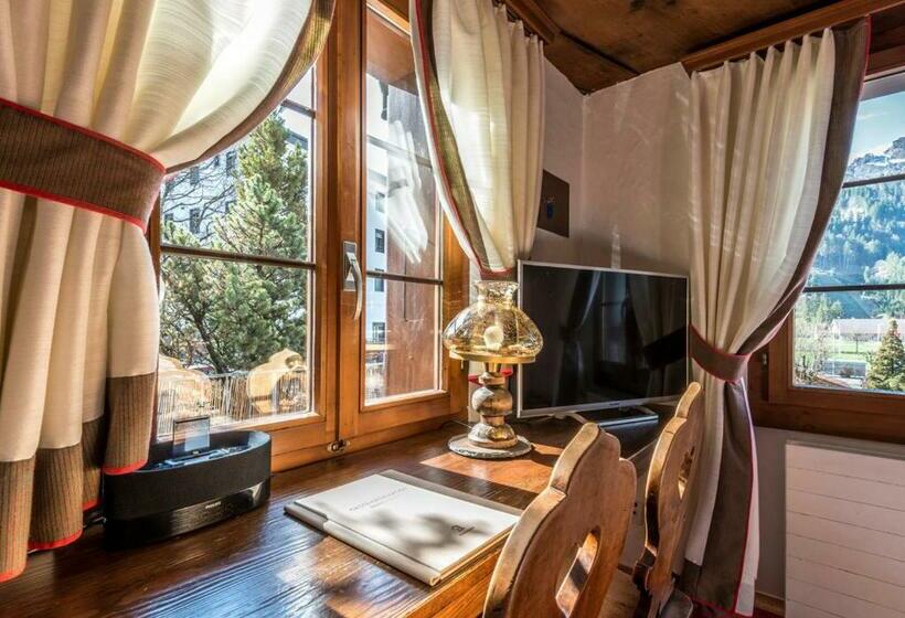 标准间, Alpenclub