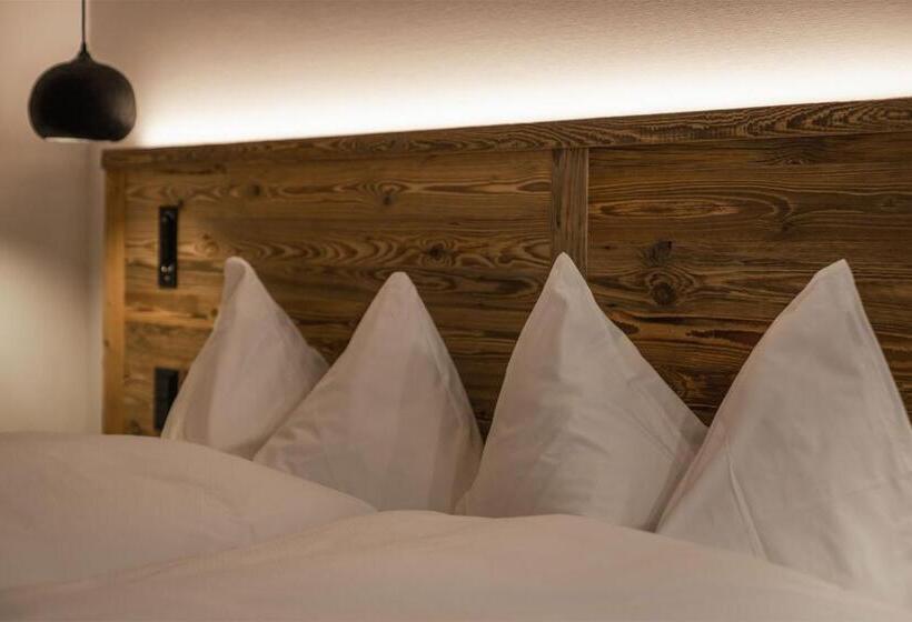 标准间带山景, Alpenclub