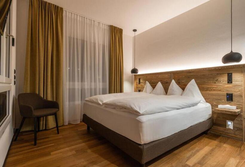 标准间带山景, Alpenclub