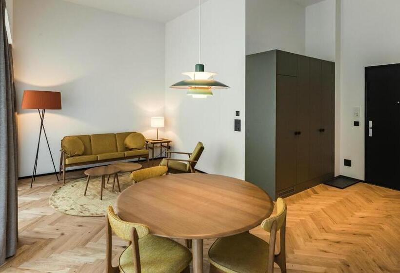 带1个卧室的带阳台的公寓, Alpenclub