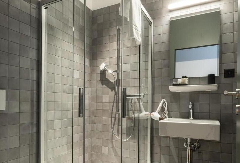 标准间, Alpenclub