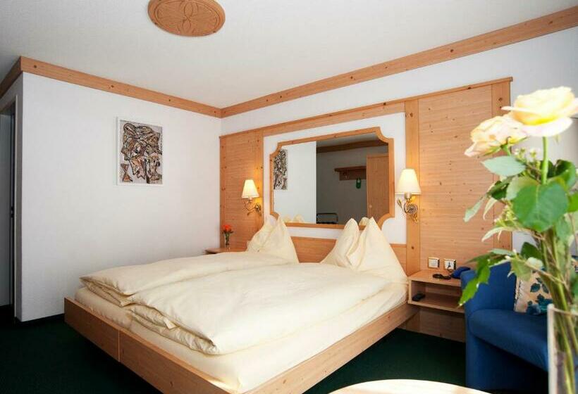 Standard Værelse, Ambiente