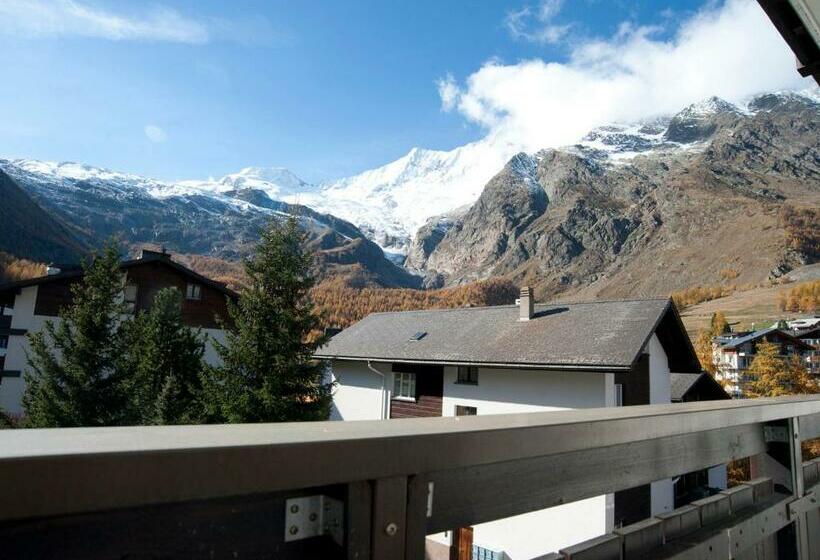 Standard Enkeltværelse, Ambiente