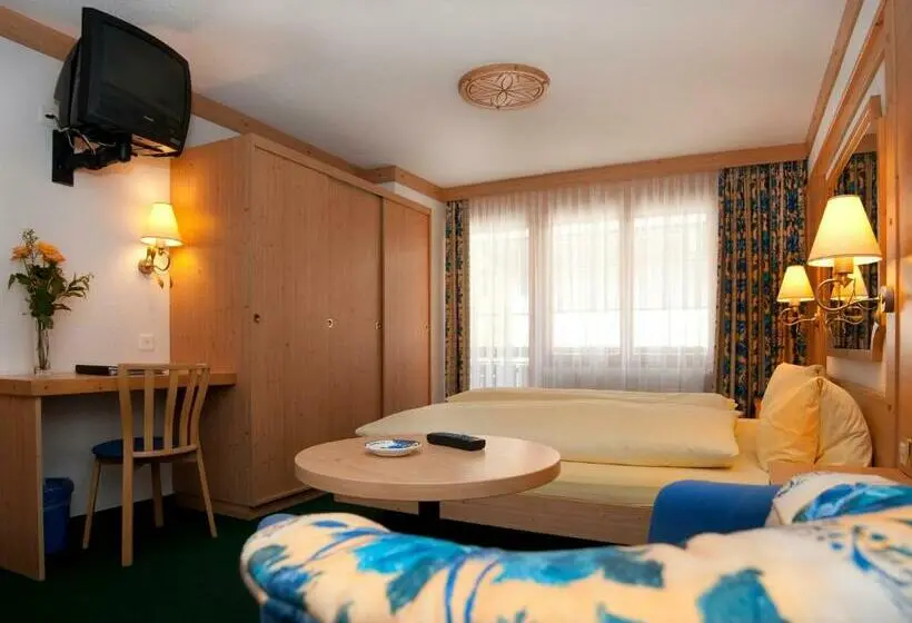 Habitación Superior, Ambiente