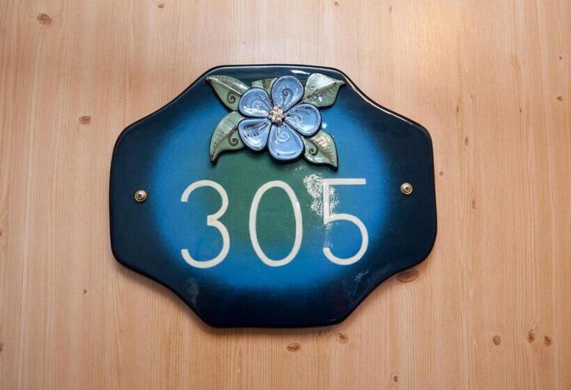 Familie Værelse, Ambiente