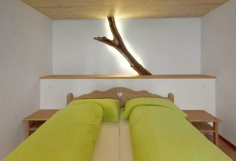 Standard Neljän Hengen Huone Jaettu Kylpyhuone, Bärghuis Jochpass Alpine Hideaway 2222müm