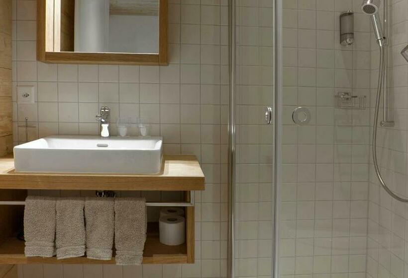 اتاق استاندارد چهار تخته, Bärghuis Jochpass   Alpine Hideaway   2222müm