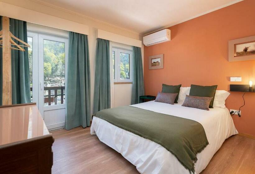 غرفة قياسية فردية, Carvalho Araujo