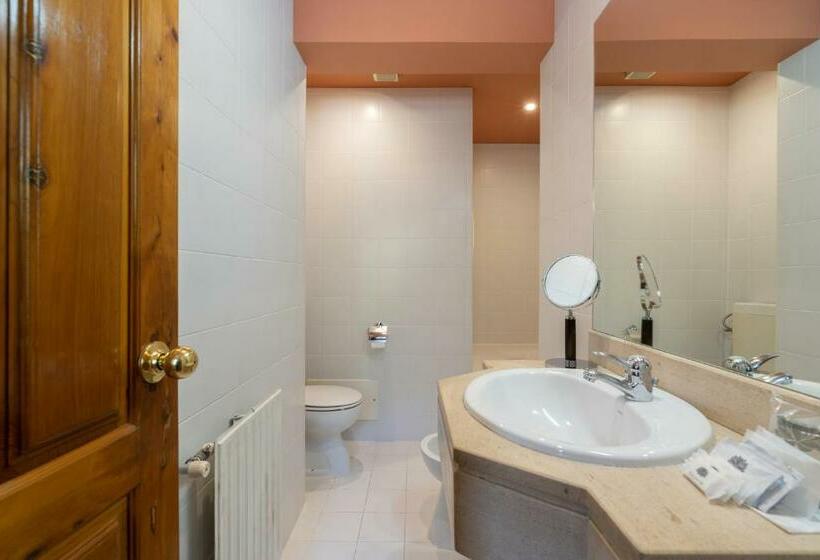 غرفة قياسية, Carvalho Araujo