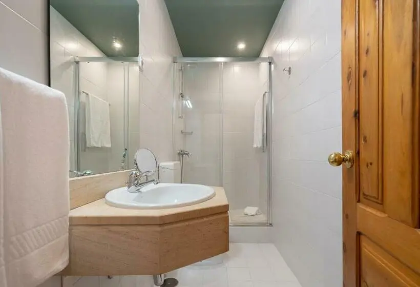 Standard-huone, Carvalho Araujo
