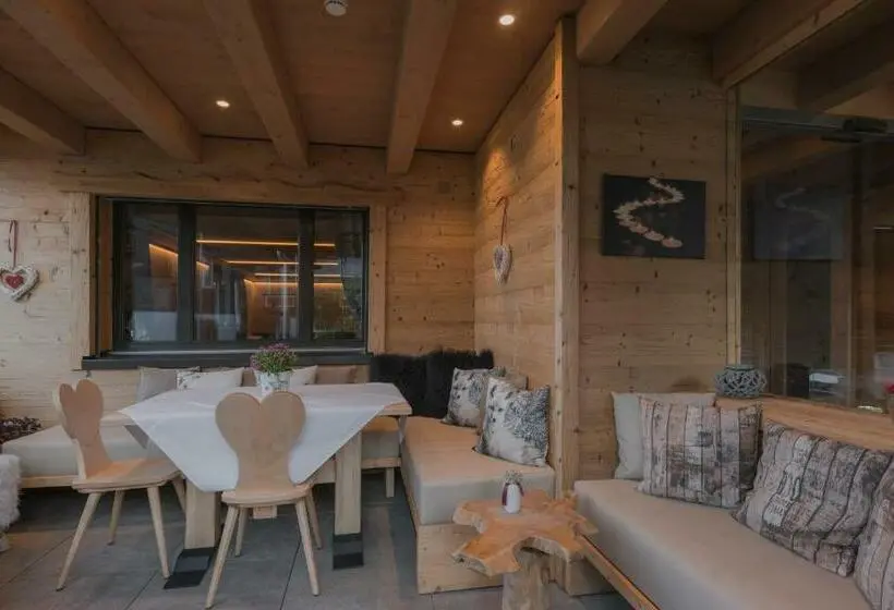 バルコニー付きデラックスルーム, Caschu Alp Boutique Design Hotel Stoos Adults Only