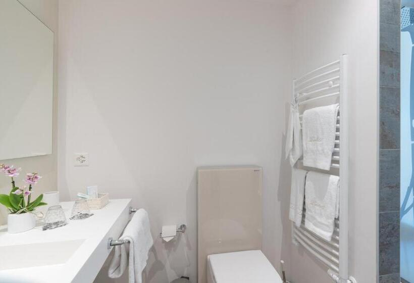 غرفة كومفورت ثلاثية, Charme Hotel Barbatè