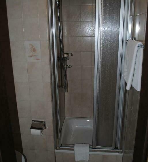 スタンダードシングルルーム, Des Alpes