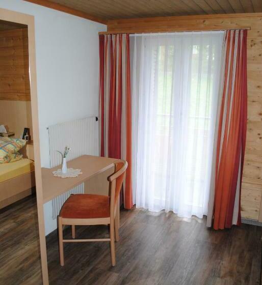 スタンダードシングルルーム, Des Alpes