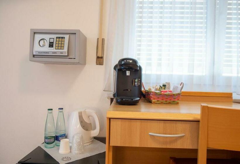 غرفة قياسية حمام مشترك, Garni Moderno