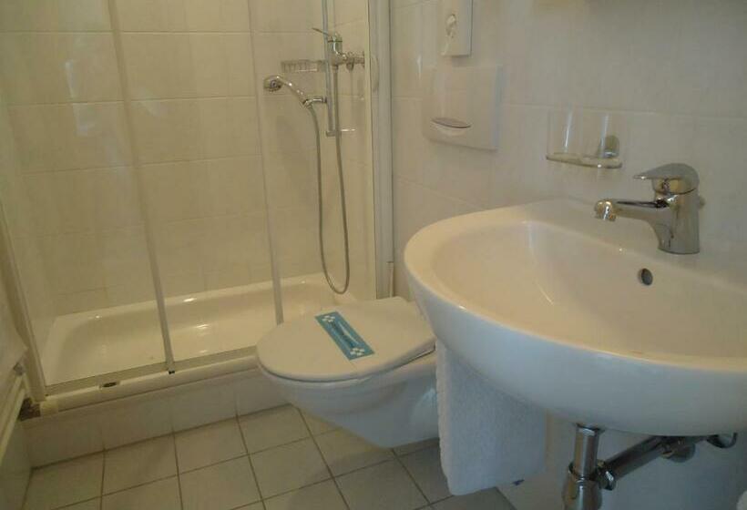 스탠다드 트리플 룸, Osteria Belvedere