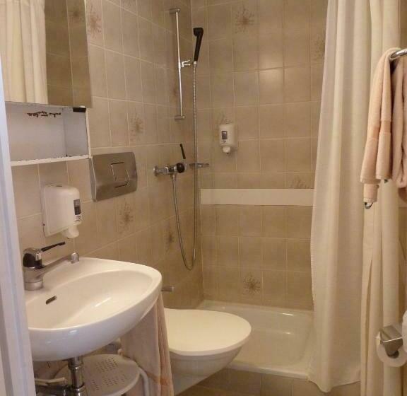 חדר סטנדרט עם מרפסת ונוף לגינה, Osteria Ticino By Ketty & Tommy