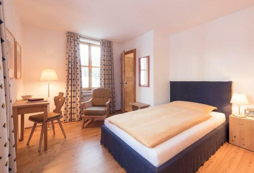 غرفة قياسية فردية, Privata