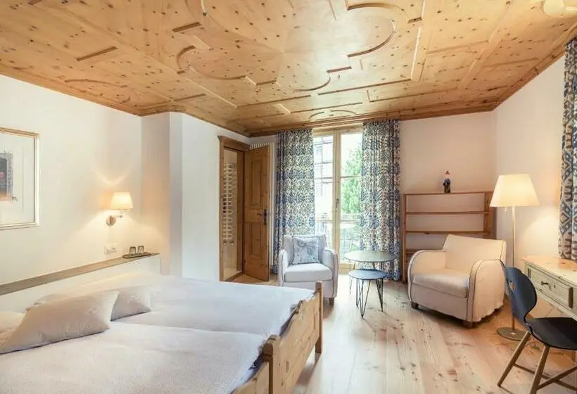 Chambre Supérieure, Privata