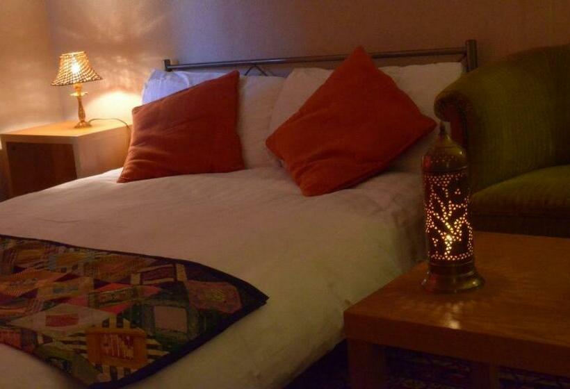 标准间, Restaurant Kutchi