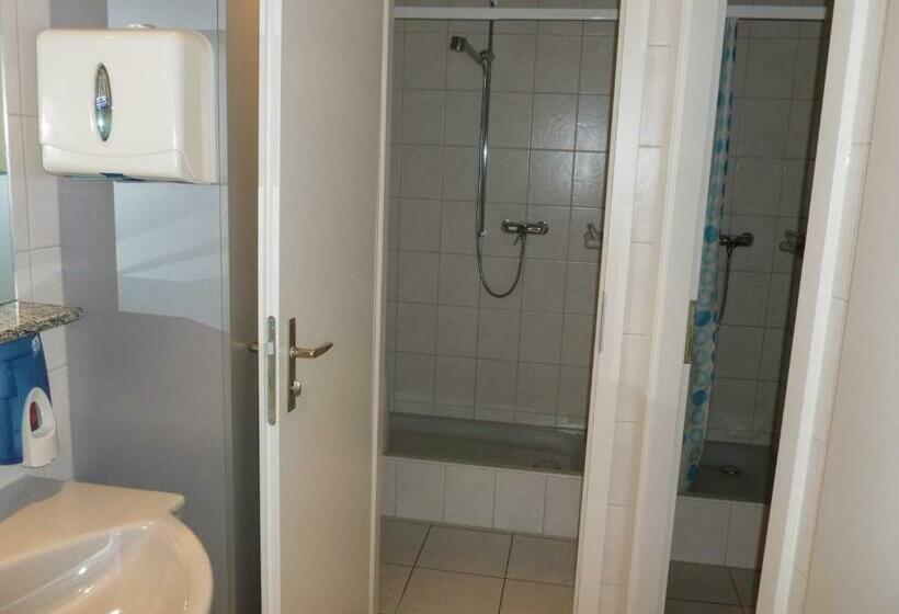 스탠다드 트리픔 룸 공동욕실, Restaurant Schiff