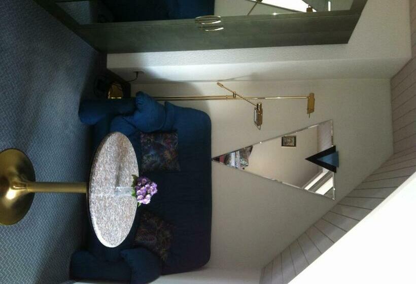 수피리어 룸, Restaurant Schiff