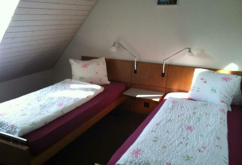 스탠다드 룸, Restaurant Schiff