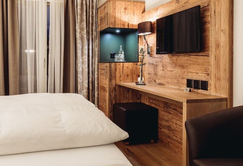 غرفة قياسية مزوَّدة بشُرفة, Spescha