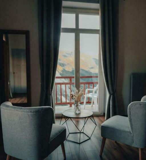 带山景的复式房间, Splendide