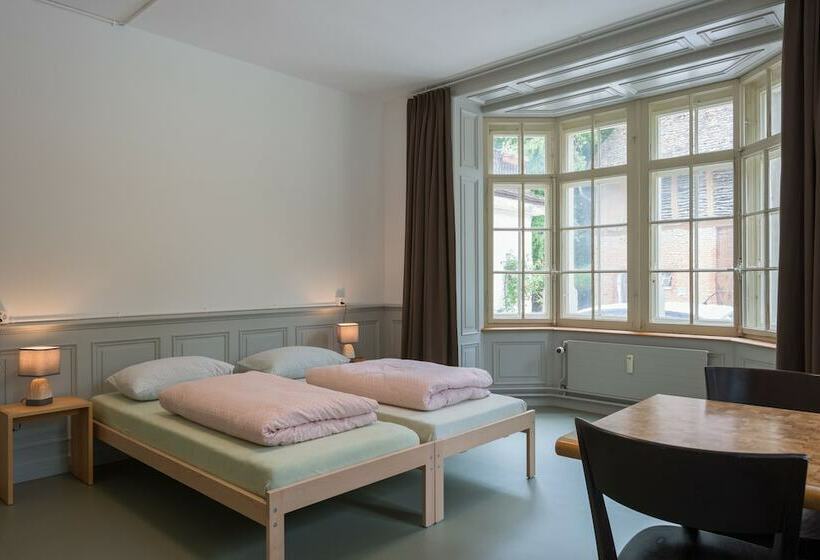 Номер Стандарт Совместная Ванная, Schaffhausen Youth Hostel