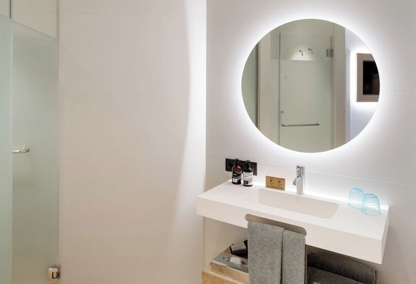 إستوديو قياسى, Innside By Meliá Tenerife Santa Cruz