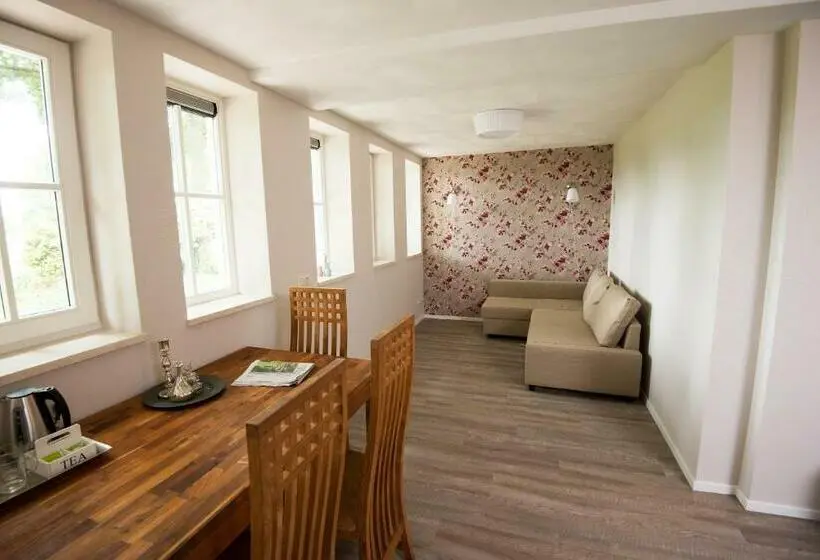 Perhehuone, B&b Groot Pepersgoed