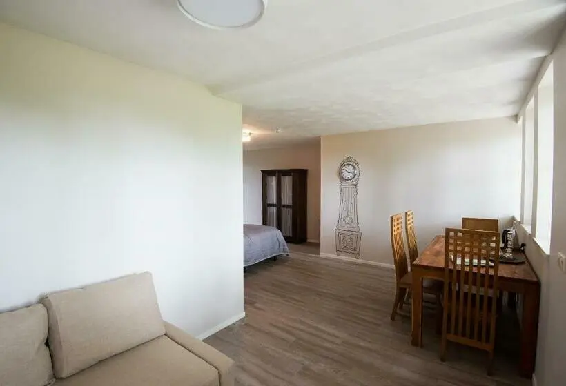 Perhehuone, B&b Groot Pepersgoed