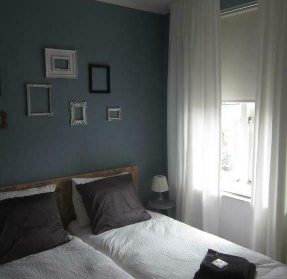 Номер Стандарт с Балконом, Oekepoek Down Town