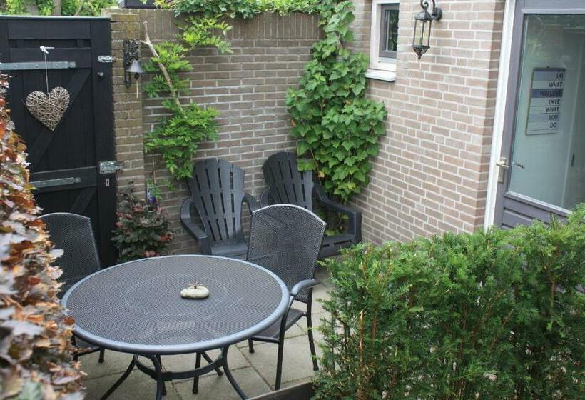带1个卧室的带阳台的公寓, Magnolia Appartement