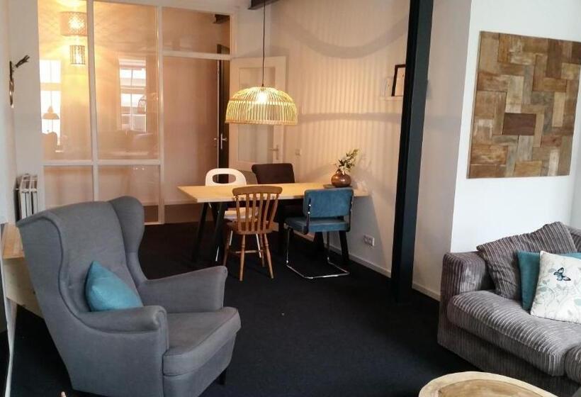 Апартаменты 2 Спальни, Oekepoek Down Town