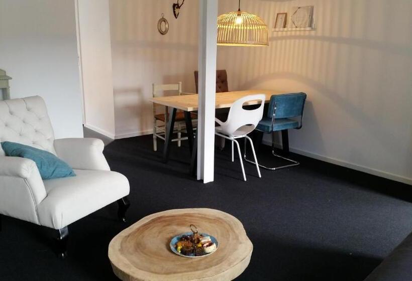 Апартаменты 1 Спальня, Oekepoek Down Town