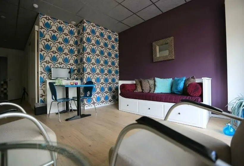 コンフォートルーム, Bed And Breakfast Terre Neuve